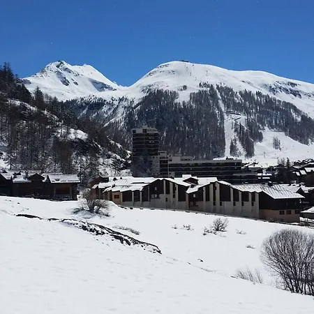 Confortable A Val-d'isere, Acces Direct Pistes, Pour 2 Personnes Apartamento *